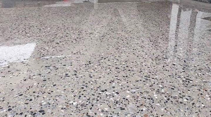 Dịch vụ mài nền bê tông phòng tắm Dịch vụ mài nền bê tông phòng tắm